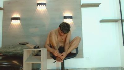 Lelehott01 live cam on Cam4