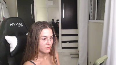 Lemyny live cam on Cam4
