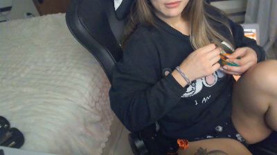 Lemyny live cam on Cam4