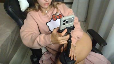 Lemyny live cam on Cam4