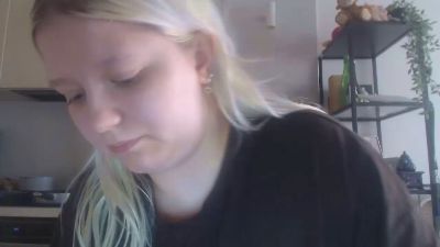 LenaHoney20 live cam on Cam4