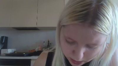 LenaHoney20 live cam on Cam4