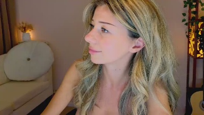 Lenamuti live cam on Cam4