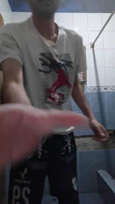 Leo23cm5 live cam on Cam4