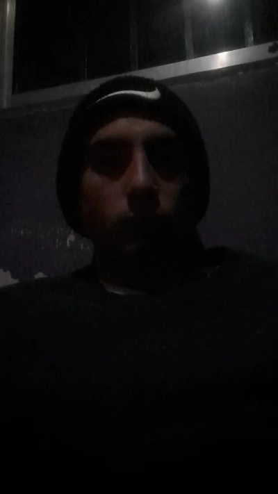 Leo23cm5 live cam on Cam4