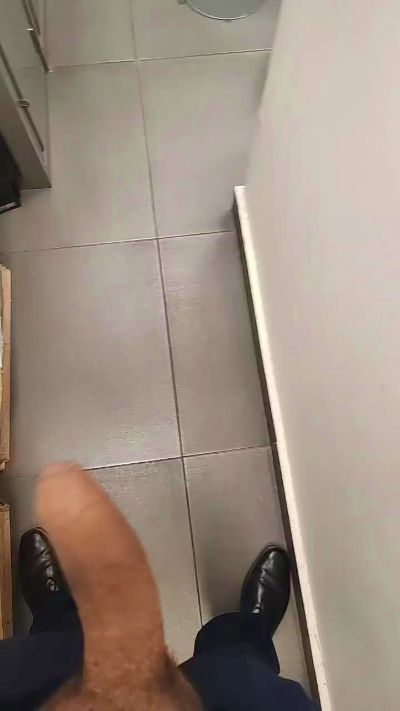 Leo24vrcm live cam on Cam4