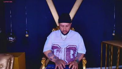 LeoBoss_ live cam on Cam4