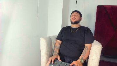 LeoBoss_ live cam on Cam4