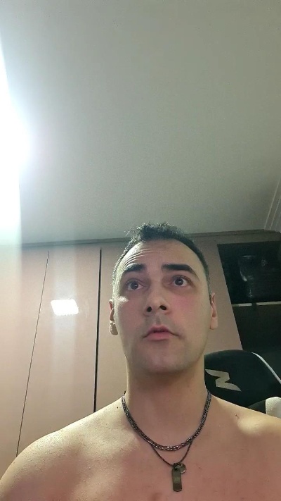 LeoSorocaba34 live cam on Cam4