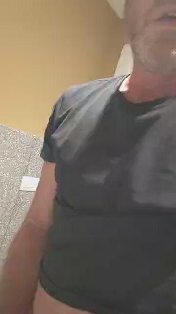 Leo_Hardyman live cam on Cam4