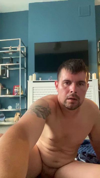 Leo_Iron live cam on Cam4