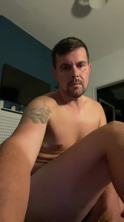 Leo_Iron live cam on Cam4