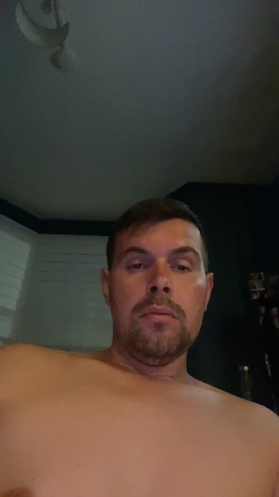 Leo_Iron live cam on Cam4
