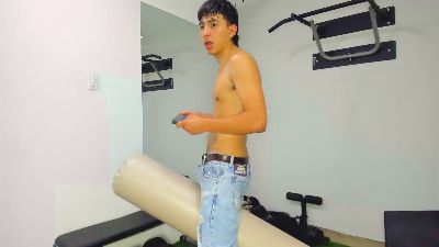 Leo_Royce live cam on Cam4