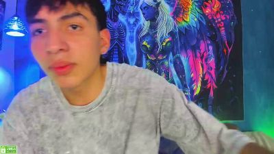 Leo_Royce live cam on Cam4