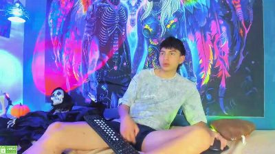 Leo_Royce live cam on Cam4