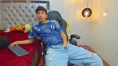 Leo_Royce live cam on Cam4
