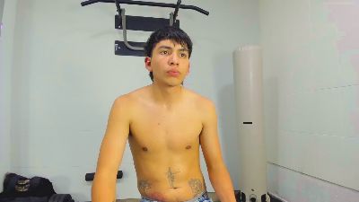 Leo_Royce live cam on Cam4