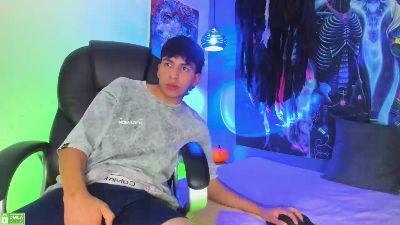 Leo_Royce live cam on Cam4
