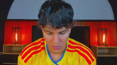Leo_Savage live cam on Cam4