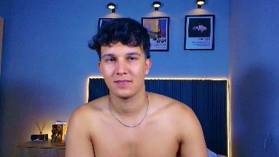 Leo_Savage live cam on Cam4