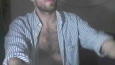 Leo_franco96 live cam on Cam4