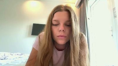 LeomaLautieri live cam on Cam4