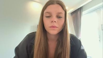 LeomaLautieri live cam on Cam4