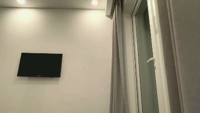 LeomaLautieri live cam on Cam4