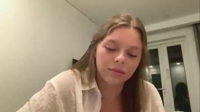 LeomaLautieri live cam on Cam4