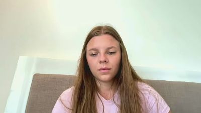 LeomaLautieri live cam on Cam4