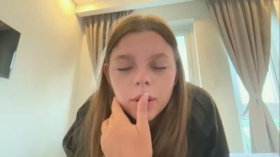 LeomaLautieri live cam on Cam4