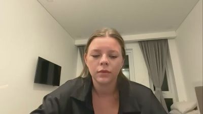 LeomaLautieri live cam on Cam4