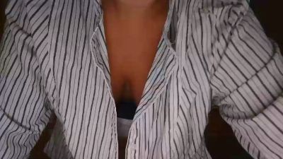 Leon86 live cam on Cam4