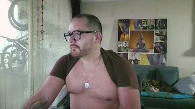 LeonInde live cam on Cam4