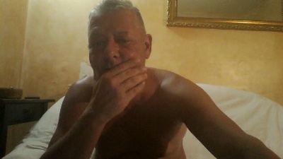 Leonardo1971to live cam on Cam4