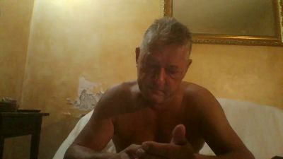 Leonardo1971to live cam on Cam4