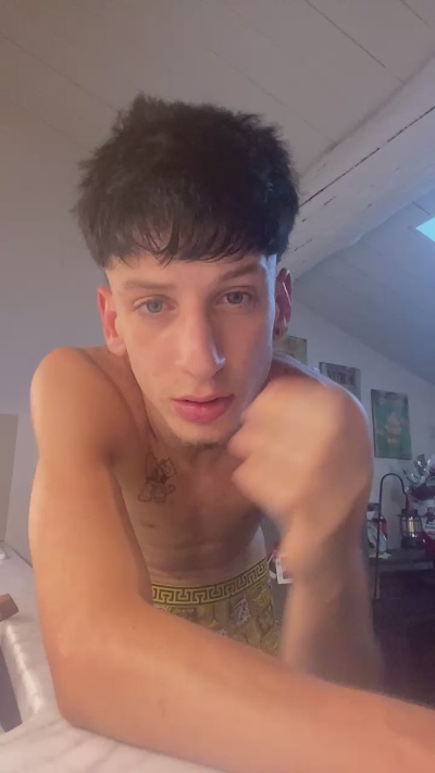 Leonardo250606 live cam on Cam4