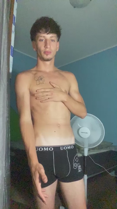 Leonardo250606 live cam on Cam4