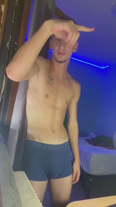 Leonardo250606 live cam on Cam4