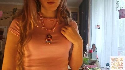 LeonidaMunguia live cam on Cam4