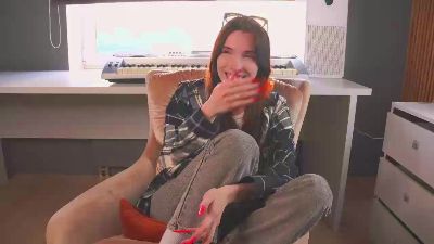 LeonidaYilma live cam on Cam4