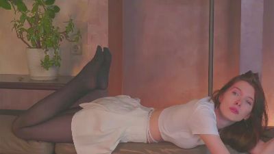 LeonidaYilma live cam on Cam4
