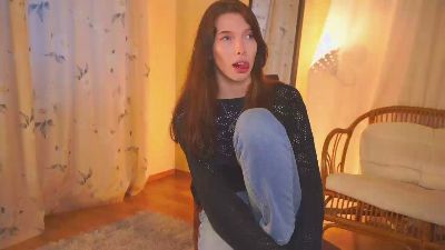 LeonidaYilma live cam on Cam4