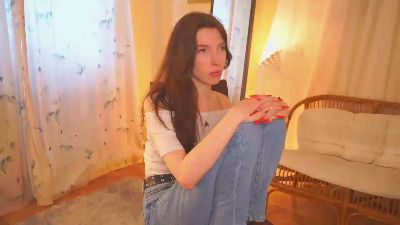 LeonidaYilma live cam on Cam4