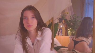 LeonidaYilma live cam on Cam4