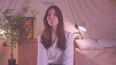 LeonidaYilma live cam on Cam4