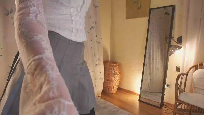 LeonidaYilma live cam on Cam4