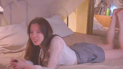 LeonidaYilma live cam on Cam4