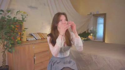 LeonidaYilma live cam on Cam4